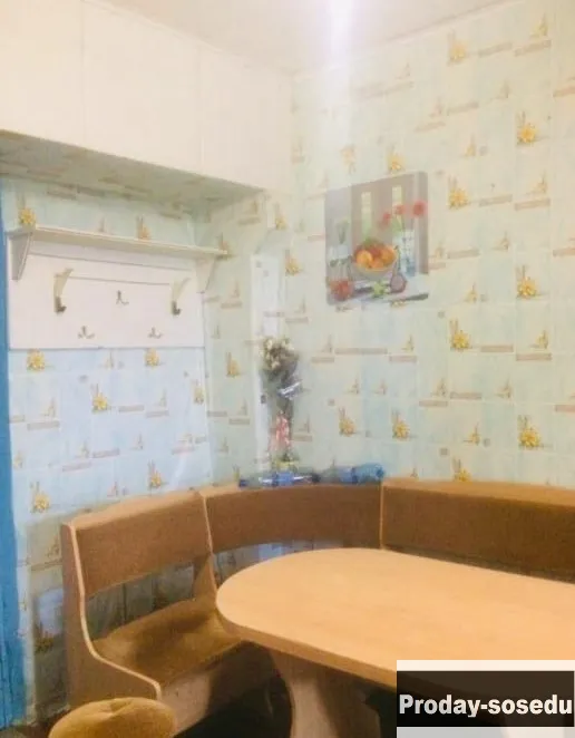 Комната 18.4 кв.м., в общежитии