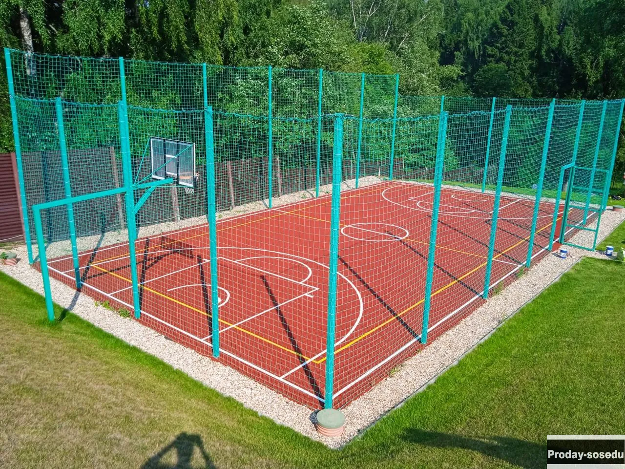 Резиновое покрытие для спортивных площадок