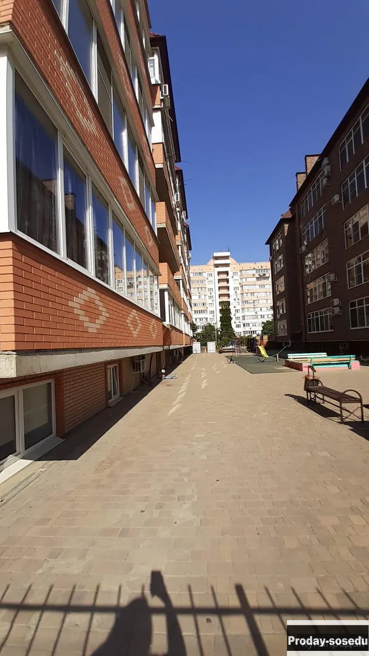 2-к квартира, 50 м2, 1/6 эт., Недвижимость, Краснодарский край, Краснодар