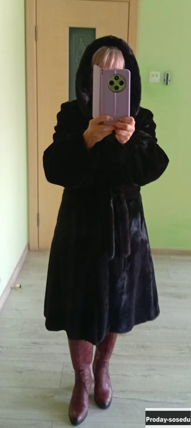 Продам шубу из меха норки.