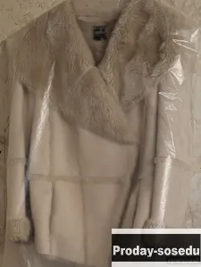 Продам короткую дубленку
