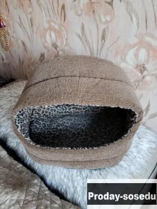 Домик для кошек и собак
