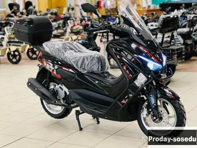 Скутер бензиновый Venom X-7 180 новый