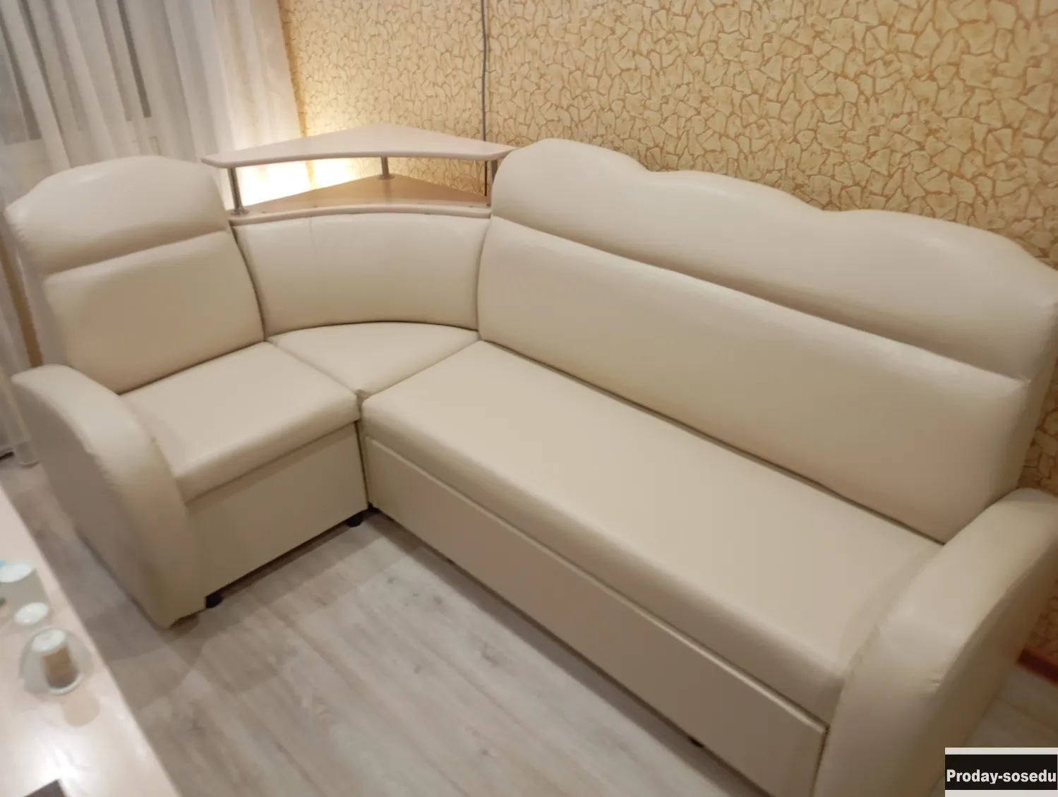 Перетяжка мебели.