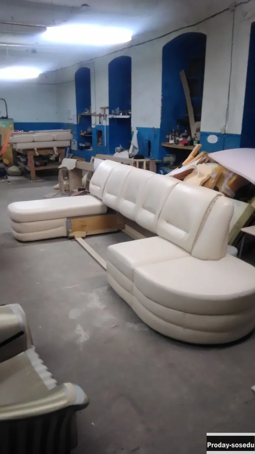 Перетяжка мебели.