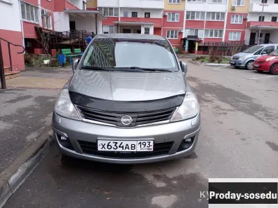 Nissan Tiida, 2010, Автомобили