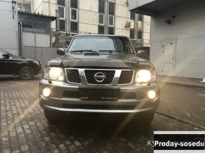 Nissan Patrol, 2012, Автомобили