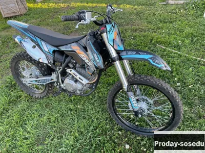 Moтoцикл XGZ N911 св250-F