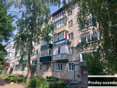 Продаю 2-комн.квартиру по ул.Рахманинова  13
