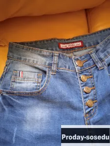 Новые.Джинсы женские узкие
