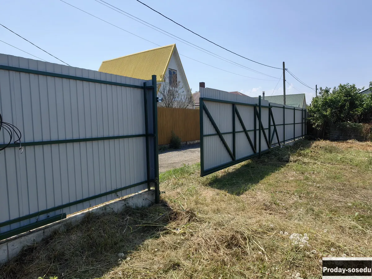 Просторный участок для строительства дома