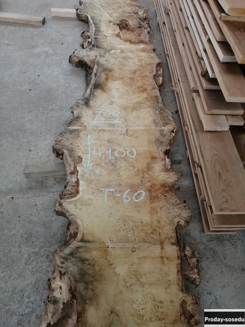 Слэбы из дуба, шпальтового бука, капового тополя, вербы, капового карагача, ясеня.