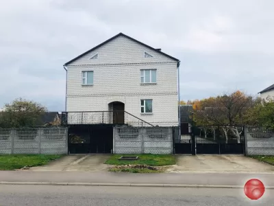 Двухэтажный дом в г.Дятлово