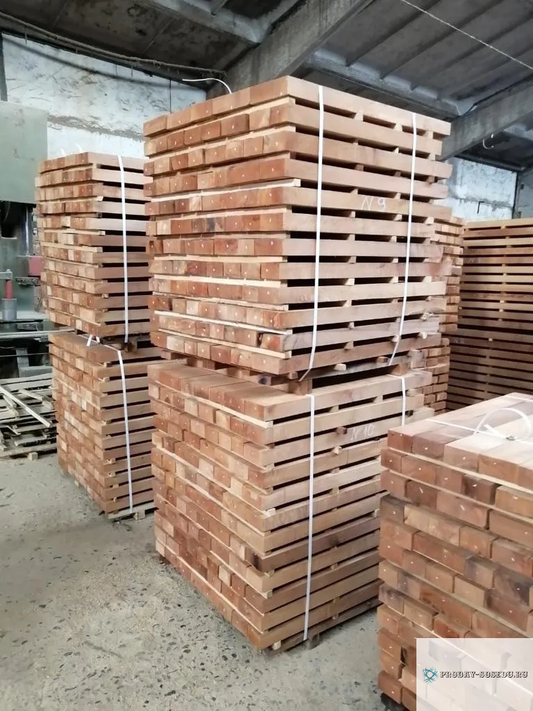 Пиломатериалы из дуба, бука, ясеня.